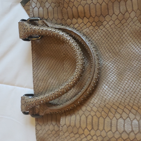 Kenneth Cole New York genuine leather purse - Picture 6 of 16